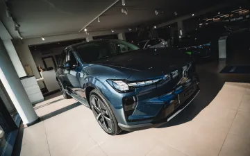 Volvo EX60 – amikor az elektromos mobilitás új szintre lép